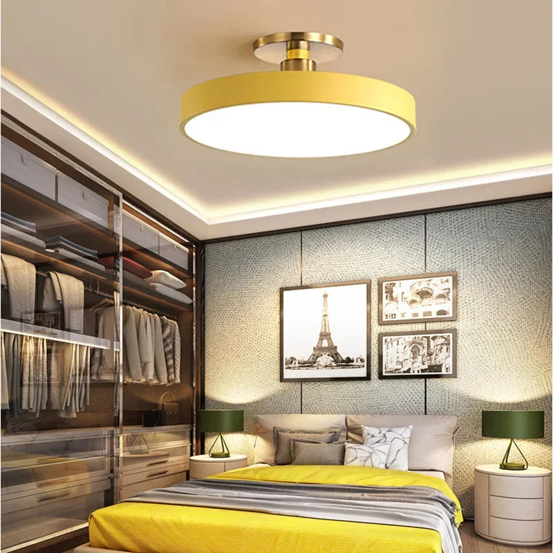 Designerska lampa sufitowa LED – nowoczesny styl do salonu