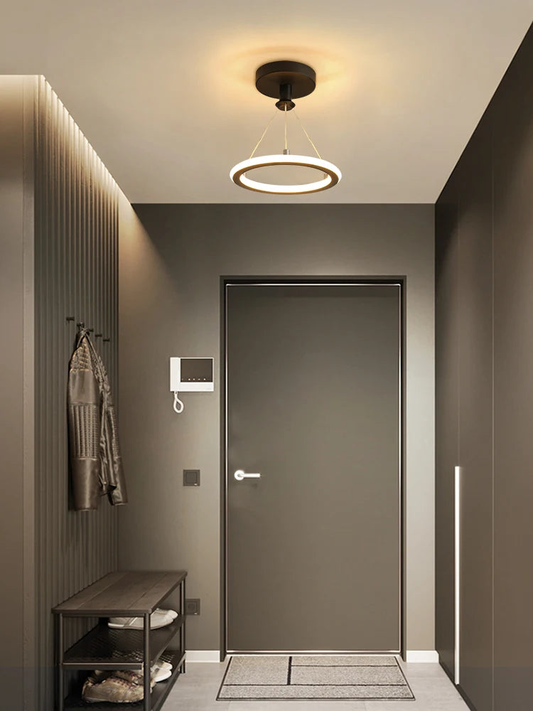 Luksusowa lampa sufitowa LED – złoto-czarna do wnętrz